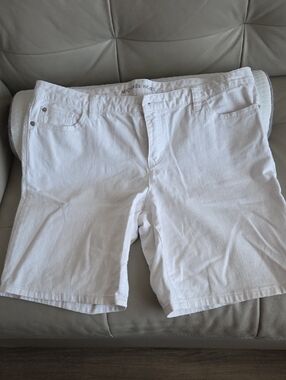 Michael Kors Men's White Jean Shorts